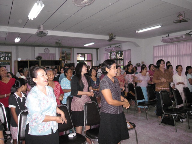 [Bangkok women's meet 016[3].jpg]