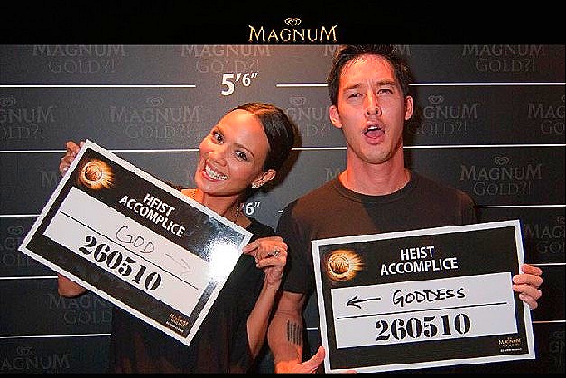 [Magnum Gold Launch Party 03[8].jpg]