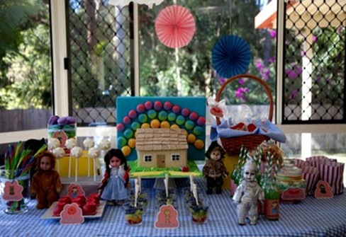 table with vintage dolls