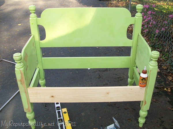 headboard bench (31) headboard bench (31)
