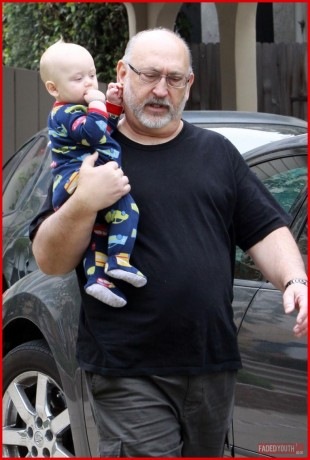 [g_stefani_041009_034-310x460[3].jpg]