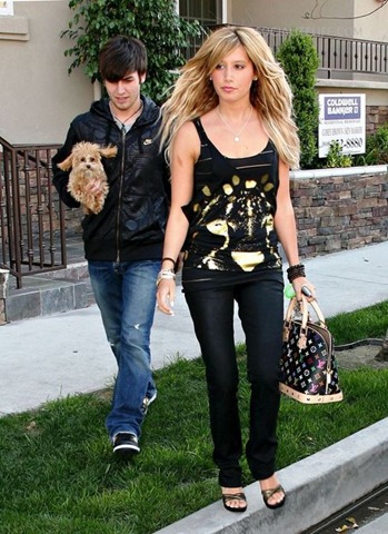 [ashleytisdale-jaredmuillo[3].jpg]