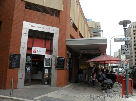 [PA0201212.jpg]