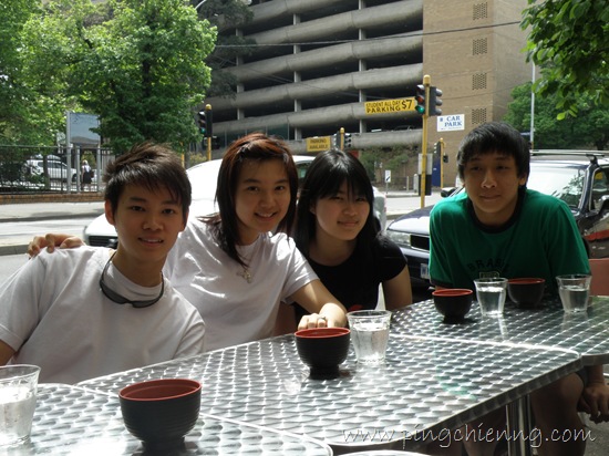 [PB1210382.jpg]