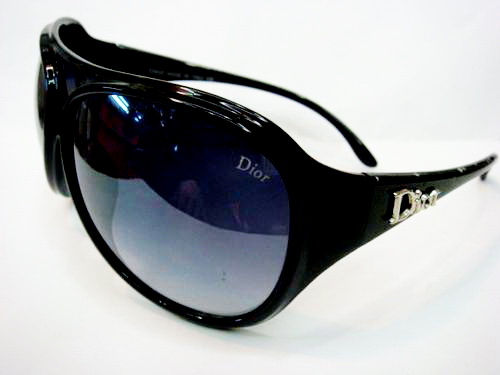 Çka flasin syzet për ju Dior+Sunglasses-015