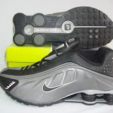 Nike Shox R4 44