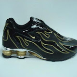 Nike Shox R4 Torch 19