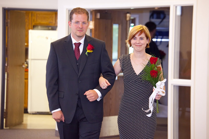 Hendrik and Julie march in. Hendrik and Julie march in.