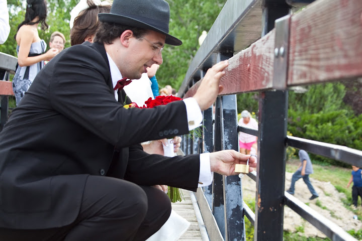 Fixing the lock on the bridge. Fixing the lock on the bridge.