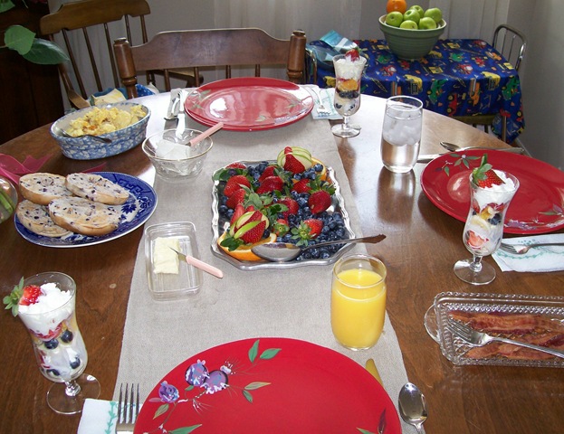 [breakfast at vicki 2[3].jpg]