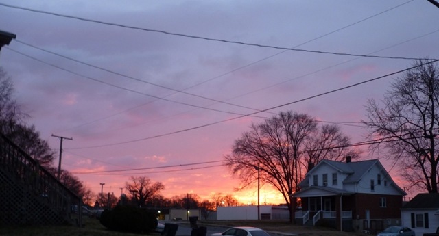 [2010-12-07 sunrise bl[7].jpg]