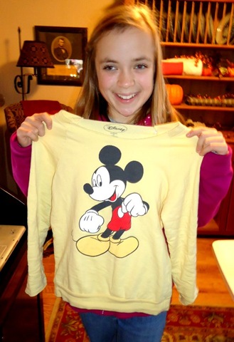 [Emilys sweatshirt[6].jpg]