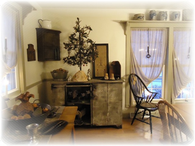 [Diningroom201024.jpg]