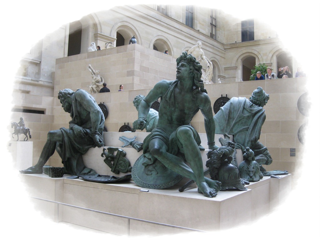 [Louvre 2[5].jpg]