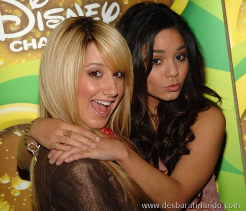Vanessa Hudgens linda sensual e gata desbaratinando (33) Vanessa Hudgens linda sensual e gata desbaratinando (33)