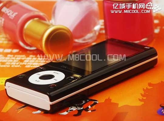 [ipod-phone-clone-made-in-china[2].jpg]