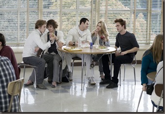 Twilight-Movie-Stills-twilight-series-2530626-1400-933