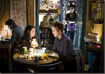 Twilight-Movie-Stills-twilight-series-2530625-1400-933