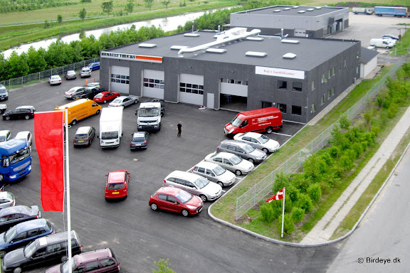 renault trucks.jpg