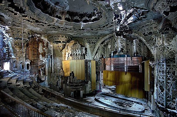 [DetroitUnitedArtistsTheatre4.jpg]