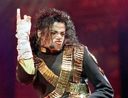 [Michael-Jackson99[3].jpg]