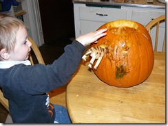 carving a pumpkin 019