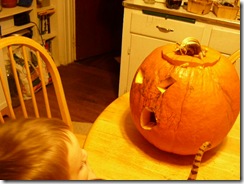 carving a pumpkin 038