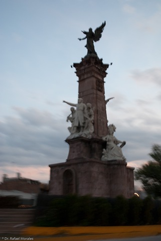 [DSC_26573.jpg]