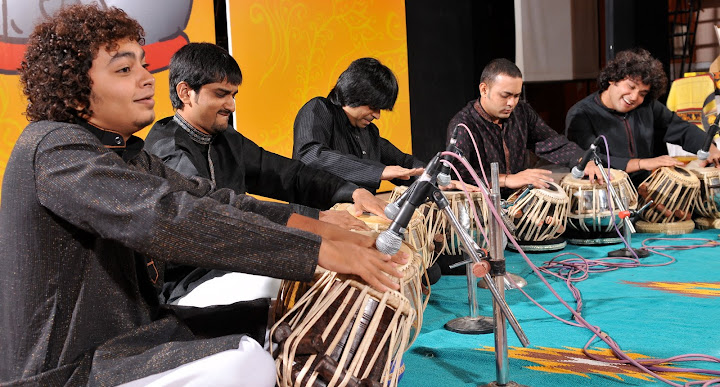 Pandit Divyang Vakil's Ardha Taal Chakraview