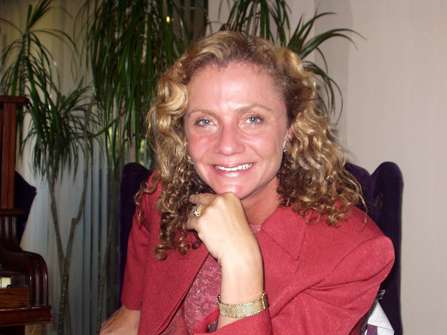 TERI SZUCS, MYINTERPRETATIONS.COM, COURT CERTIFIED, SPANISH INTERPRETER,