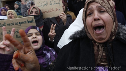 libya-woman-guerra_in_libia_manifestazioni_gheddafi_sparito