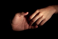 [hands[3].jpg]