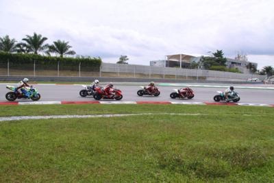 [IMG_0803_400x267[2].jpg]