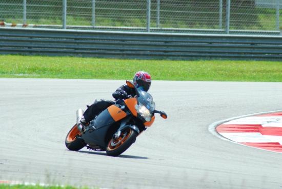 [DSC_0042_550x369[2].jpg]