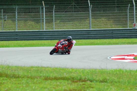 [DSC_0309_550x369[2].jpg]