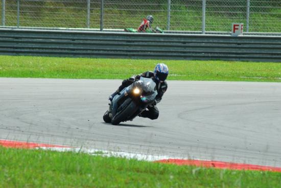[DSC_0372_550x369[2].jpg]