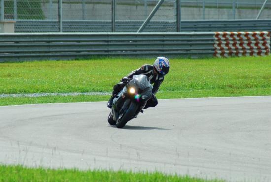 [DSC_0571_550x369[2].jpg]