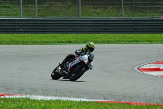 [DSC_0696_550x369[2].jpg]