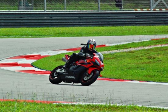 [DSC_0700edit_550x369[2].jpg]