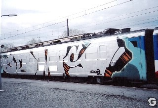 [4823[2].jpg]