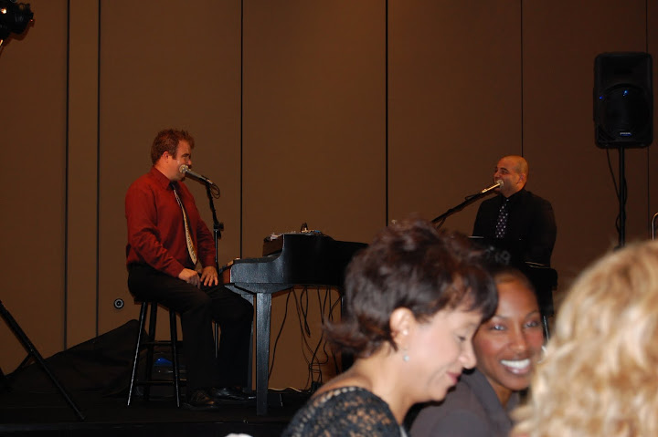 Dueling Pianos International