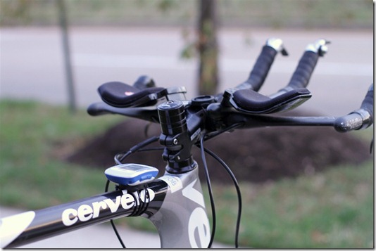 Edge 500 mount system on triathlon bike top tube
