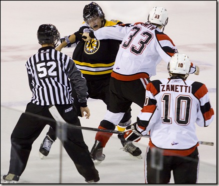 First Fight || Canon 50D/EF 70-200mm f/2.8 @ 200mm | 1/800s | f/3.2 | ISO1000