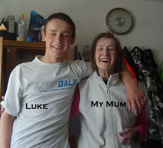 [Mum & Luke[3].jpg]
