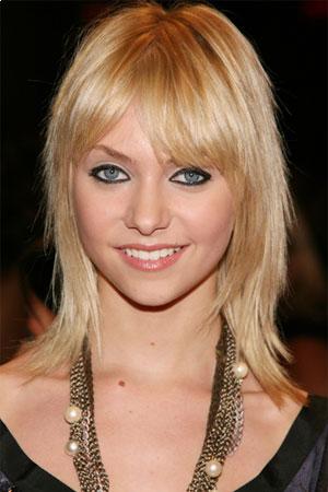 Layered Haircuts and hairstyles. Taylor Momsen – medium length shag layered 