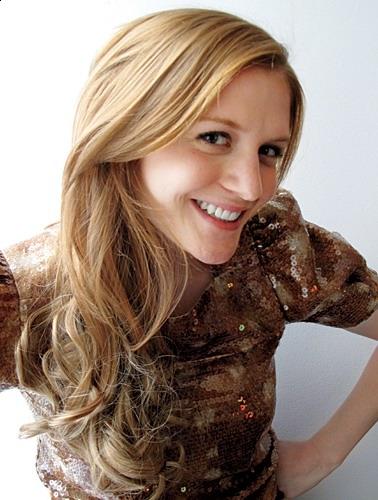 sexy wavy hairstyle 2011