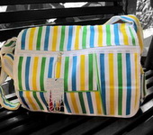 Tas Salur: Medium Hijau-Kuning