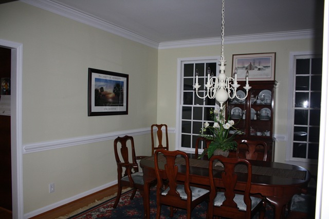 [Painting the dining room 038[2].jpg]