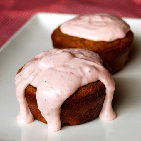[gluten_free_strawberry_coconut_flour_muffins_recipe_photo.jpg]