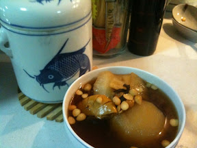 My Wok Life Cooking Blog Double Boiled Snow Pear Soup with Fritillaria Bulbs and Sweet Almond (川贝母南杏炖雪梨)